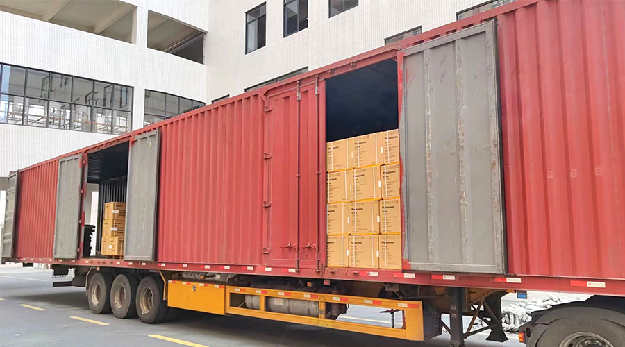 使命必達!高效完成國內知名品牌客戶迷你洗衣機裝柜發貨 使命必達!高效完成國內知名品牌客戶迷你洗衣機裝柜發貨